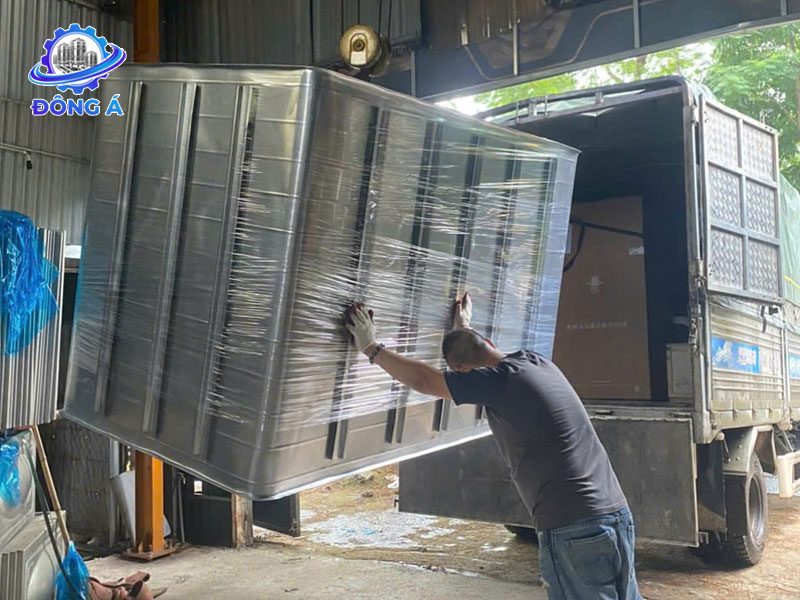Lắp đặt bồn nước inox tại Hà Nội: Chi phí bao nhiêu? Có nên tự lắp không?