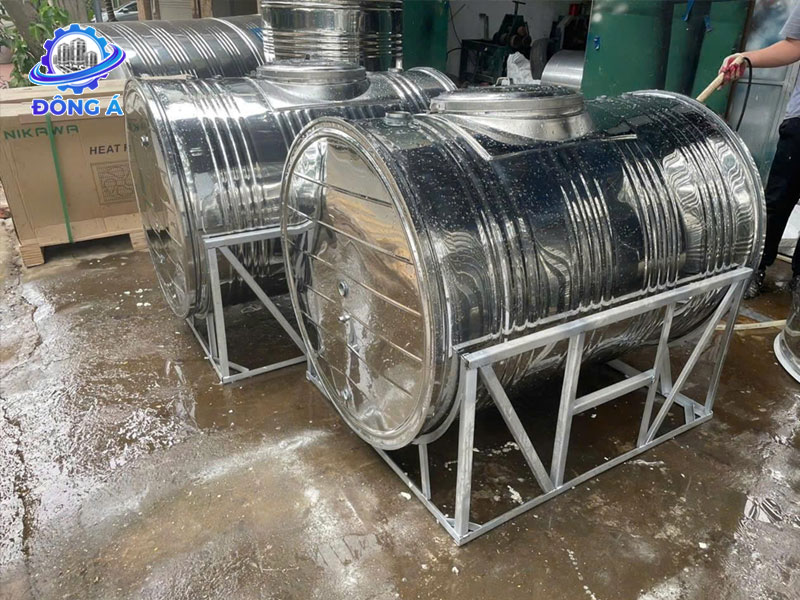 Bồn bảo ôn inox ngang 2000L