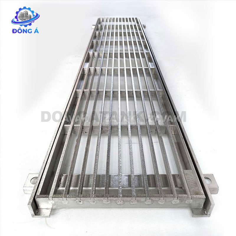 Nắp rãnh thoát nước Grating nan dọc, tiết diện vuông - tải thấp